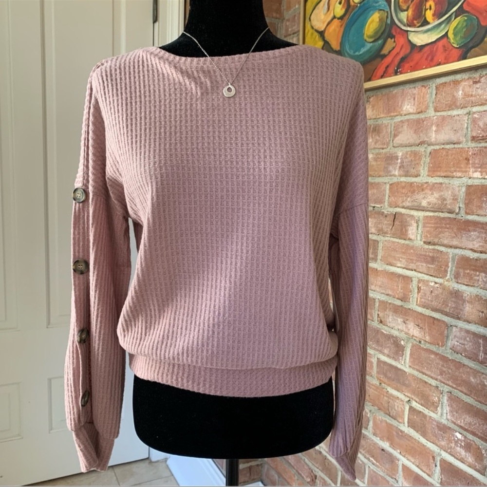 NWT Miley + Molly Mauve Waffleweave Button Sleeve Stretch Top S